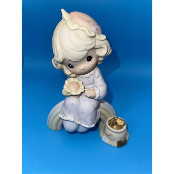 Precious Moments Other - Precious Moments 1994 Figurine 'Dreams Really Do Come True' #128309‎  No Box